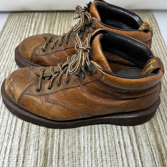 Dr. Martens - Picture 3 of 12